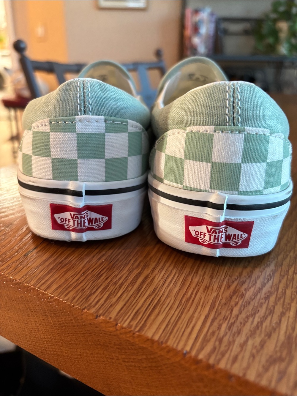 VANS - Picture 3 of 6